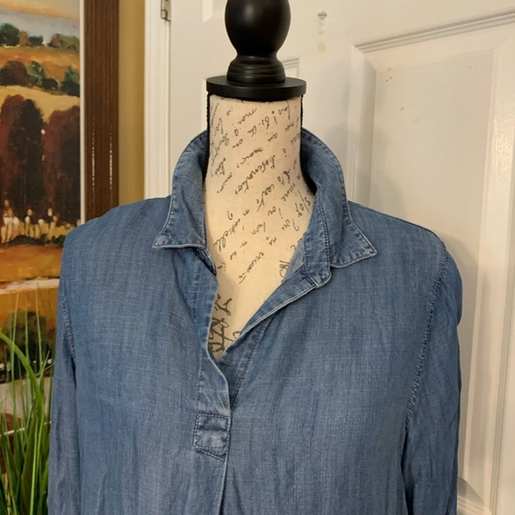 🌸Banana Republic Light Denim Blouse🌸 - Picture 3 of 6